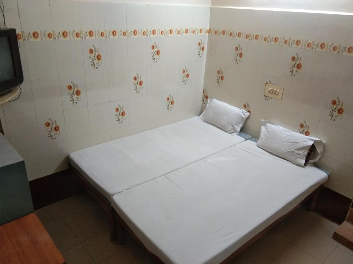 Hotel Sriram Lodge Tirupati Exterior foto