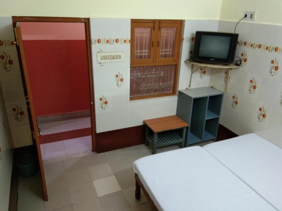 Hotel Sriram Lodge Tirupati Exterior foto
