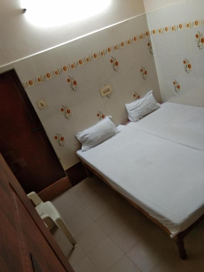 Hotel Sriram Lodge Tirupati Exterior foto
