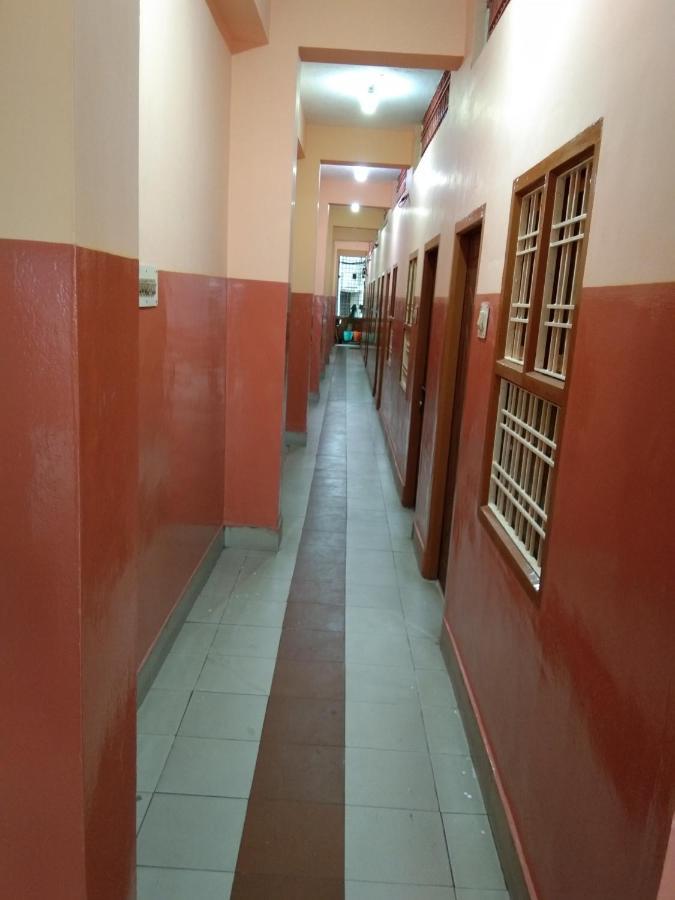 Hotel Sriram Lodge Tirupati Exterior foto